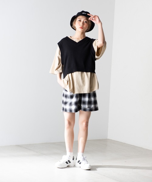 WEGO(ウィゴー)の「WEGO/カラーニットベスト(ベスト・レディース・ブラック/ベージュ/ブラウン/アイボリー/ライトブラウン/カーキ・FREE)」の17枚目の写真