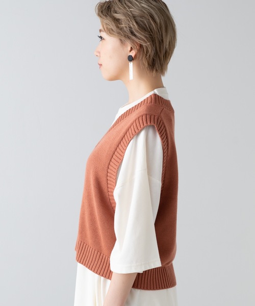 WEGO(ウィゴー)の「WEGO/カラーニットベスト(ベスト・レディース・ブラック/ベージュ/ブラウン/アイボリー/ライトブラウン/カーキ・FREE)」の20枚目の写真