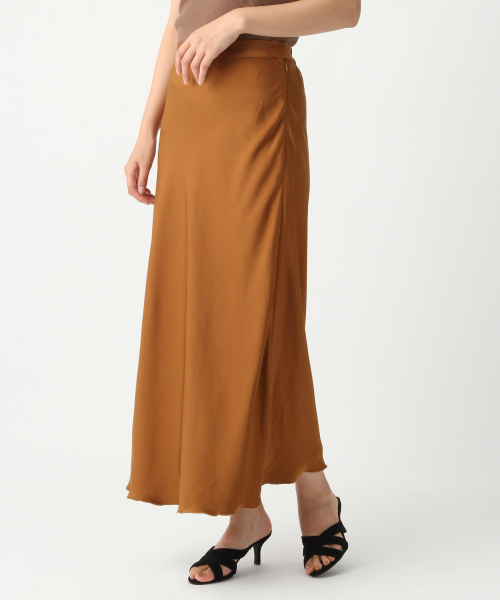 A part by（アパートバイ）の「Pサテンマーメイドナロースカート 844168（スカート・レディース・ブラック/ベージュ/キャメル・FREE）」の3枚目の写真