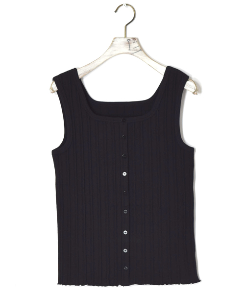 w closet（ダブルクローゼット）の「スクエア前開き風タンクトップ（タンクトップ・レディース・ブラック/ベージュ/ダークパープル/モカ/ピンク系その他・FREE）」の2枚目の写真