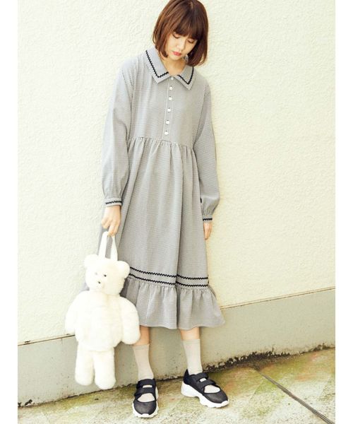 merry jenny（メリージェニー）の「なみなみカラーシャツワンピース（ワンピース・レディース・ブラック/ベージュ・FREE）」の6枚目の写真