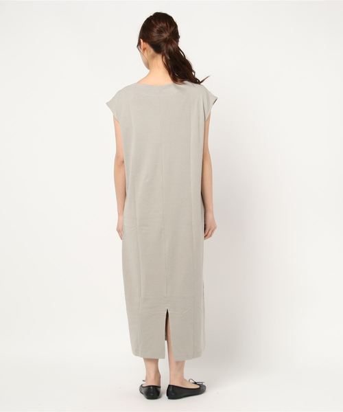 fifth（フィフス）の「リップルフレンチスリーブワンピース（ワンピース・レディース・グレイッシュベージュ/ベージュ・MEDIUM）」の3枚目の写真