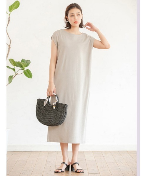 fifth（フィフス）の「リップルフレンチスリーブワンピース（ワンピース・レディース・グレイッシュベージュ/ベージュ・MEDIUM）」の2枚目の写真