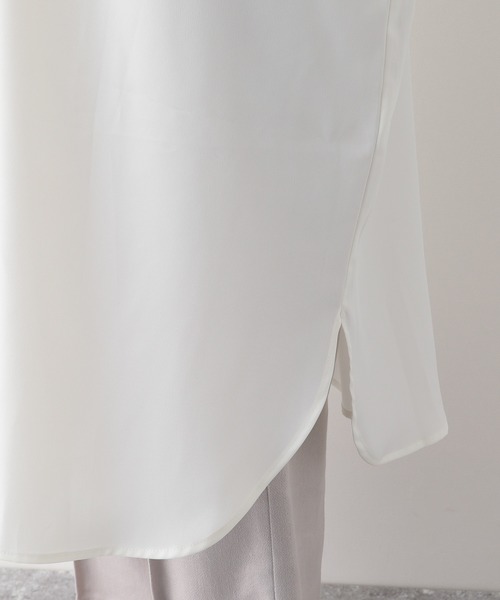 LEPSIM（レプシィム）の「多機能バンドカラーワンピース　886694（シャツワンピース・レディース・グレイッシュベージュ/オフホワイト/カーキ・FREE）」の4枚目の写真