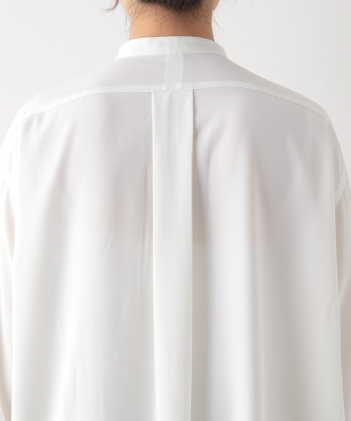 LEPSIM（レプシィム）の「多機能バンドカラーワンピース　886694（シャツワンピース・レディース・グレイッシュベージュ/オフホワイト/カーキ・FREE）」の5枚目の写真