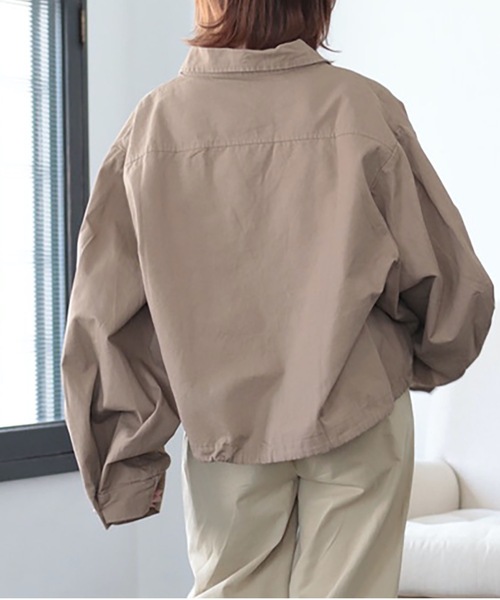 sakishimatokyo（サキシマトーキョー）の「【ZOZO限定】サキシマamp「ビッグポケットショートジャケット」（ミリタリージャケット・レディース・ベージュ/モカ・FREE）」の3枚目の写真