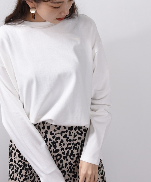 ap retro（アプレトロ）の「ラウンドヘムビッグプルオーバー【ZOZOTOWN限定商品】（Tシャツ/カットソー・レディース・オフホワイト/ブラック/グレー/ベージュ/ダークブラウン/グリーン・FREE）」の2枚目の写真