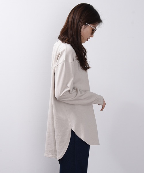 ap retro（アプレトロ）の「ラウンドヘムビッグプルオーバー【ZOZOTOWN限定商品】（Tシャツ/カットソー・レディース・オフホワイト/ブラック/グレー/ベージュ/ダークブラウン/グリーン・FREE）」の21枚目の写真