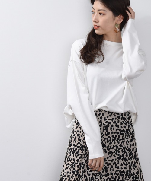 ap retro（アプレトロ）の「ラウンドヘムビッグプルオーバー【ZOZOTOWN限定商品】（Tシャツ/カットソー・レディース・オフホワイト/ブラック/グレー/ベージュ/ダークブラウン/グリーン・FREE）」の10枚目の写真