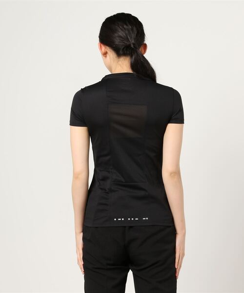 Reebok(リーボック)の「ランニング エッセンシャルズ シャツ / Running Essentials Shirt(Tシャツ/カットソー・レディース・ネイビー/マルーン/グレー/ブラック/パープル・SMALL/MEDIUM/LARGE/X-LARGE/XX-LARGE)」の19枚目の写真