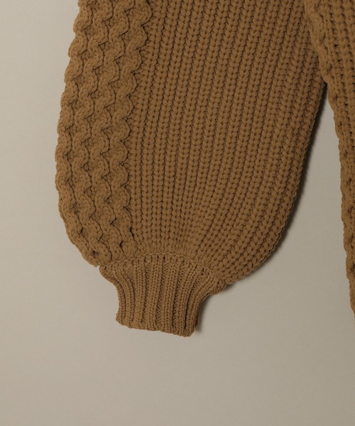 ADAM ET ROPE'（アダムエロペ）の「ライトケーブルボリュームカーディガン/オーバーサイズ/超軽量/防風性（その他アウター・メンズ・キャメル/ブラック/キナリ・M/L）」の6枚目の写真