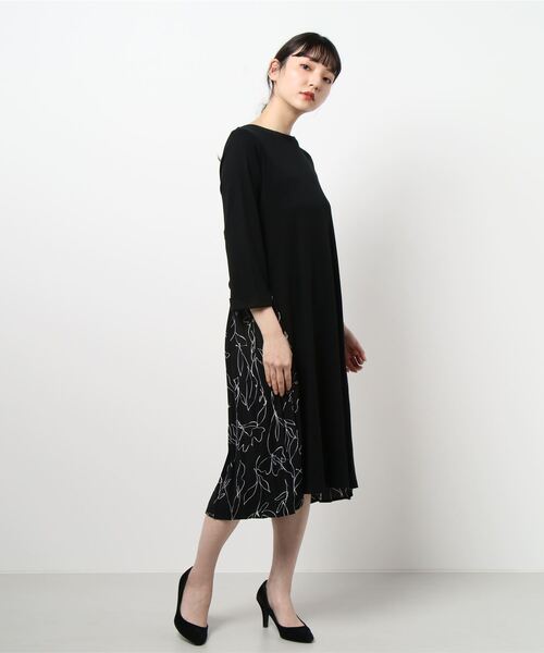 BELLUNA(ベルーナ)の「バックプリーツデザインワンピース(チュニック・レディース・ターコイズブルー/ブラック/チャコール・MEDIUM/LARGE/X-LARGE)」の12枚目の写真
