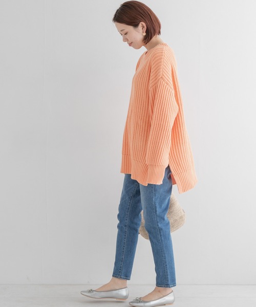 URBAN RESEARCH Sonny Label(アーバンリサーチサニーレーベル)の「製品染めコットンニットプルオーバー(ニット/セーター・レディース・オフホワイト/ブルー系その他/オレンジ・FREE)」の10枚目の写真