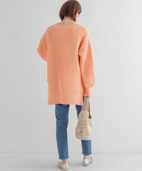 URBAN RESEARCH Sonny Label(アーバンリサーチサニーレーベル)の「製品染めコットンニットプルオーバー(ニット/セーター・レディース・オフホワイト/ブルー系その他/オレンジ・FREE)」の11枚目の写真