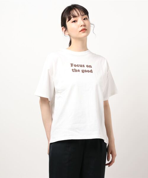 ehka sopo（エヘカソポ）の「発泡プリントロゴTシャツ（Tシャツ/カットソー・レディース・ブラック/オフホワイト/グリーン・ﾌﾘ-）」の2枚目の写真