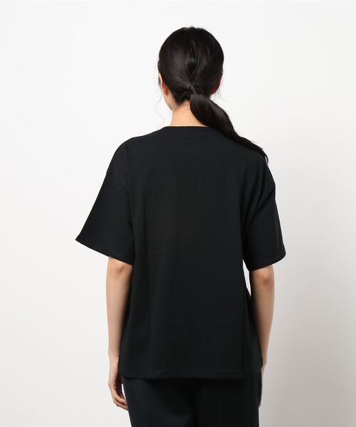 ehka sopo（エヘカソポ）の「発泡プリントロゴTシャツ（Tシャツ/カットソー・レディース・ブラック/オフホワイト/グリーン・ﾌﾘ-）」の4枚目の写真