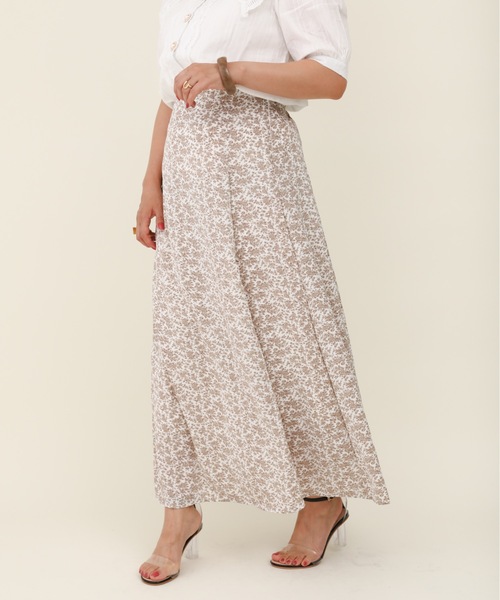 sakishimatokyo(サキシマトーキョー)の「【ZOZO限定】サキシマamp「花柄フレアロングスカート」(スカート・レディース・ブラック/ベージュ・FREE)」の11枚目の写真