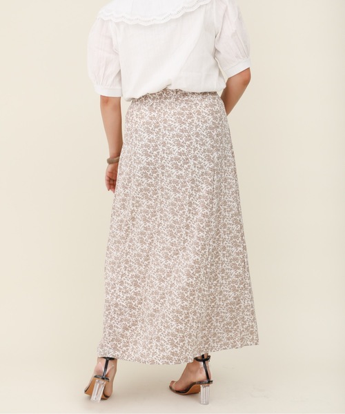 sakishimatokyo(サキシマトーキョー)の「【ZOZO限定】サキシマamp「花柄フレアロングスカート」(スカート・レディース・ブラック/ベージュ・FREE)」の9枚目の写真