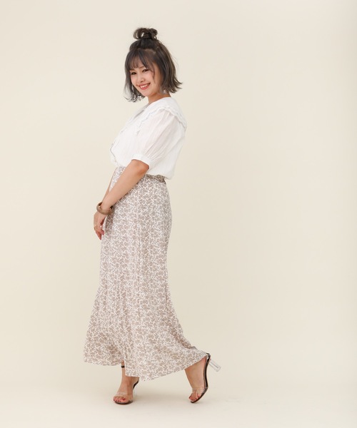 sakishimatokyo(サキシマトーキョー)の「【ZOZO限定】サキシマamp「花柄フレアロングスカート」(スカート・レディース・ブラック/ベージュ・FREE)」の6枚目の写真