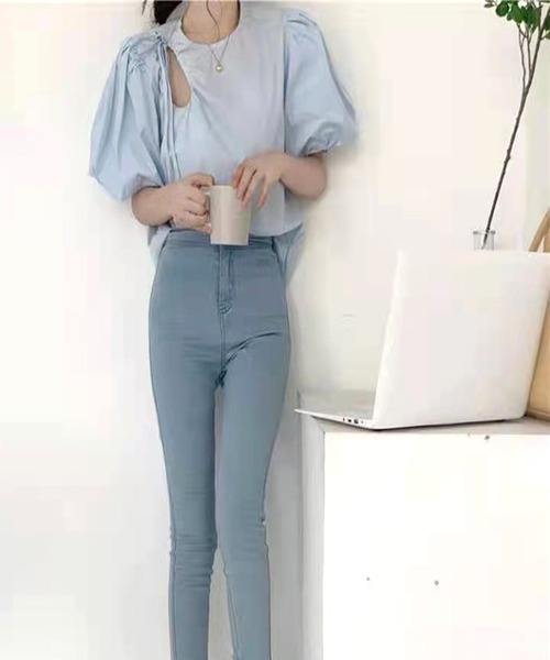 Twinkle;pm(トゥインクルピーエム)の「前あきパワショル半袖TOPS(シャツ/ブラウス・レディース・ホワイト/ブルー・FREE)」の3枚目の写真