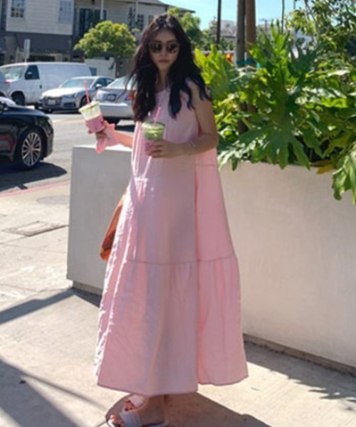 a lot of love（ア ロット オブ ラブ）の「ラウンドネック Aライン