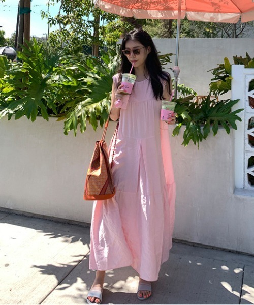 a lot of love（ア ロット オブ ラブ）の「ラウンドネック Aライン