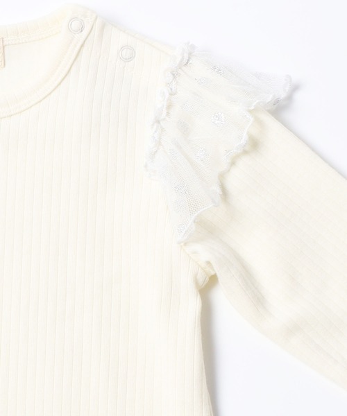 trois lapins kp(トロワラパンケーピー)の「チュールフリル 長袖Tシャツ(80-90cm)(Tシャツ/カットソー・キッズ・オフホワイト・90cm/80cm)」の2枚目の写真