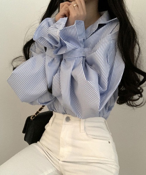 AMOUR BOX（アムールボックス）の「ボリュームスリーブストライプシャツブラウス（シャツ/ブラウス・レディース・ブラック/ブルー・FREE）」の18枚目の写真