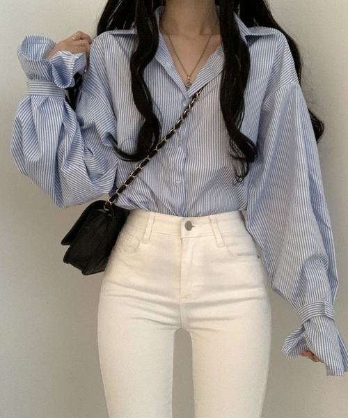 AMOUR BOX（アムールボックス）の「ボリュームスリーブストライプシャツブラウス（シャツ/ブラウス・レディース・ブラック/ブルー・FREE）」の6枚目の写真