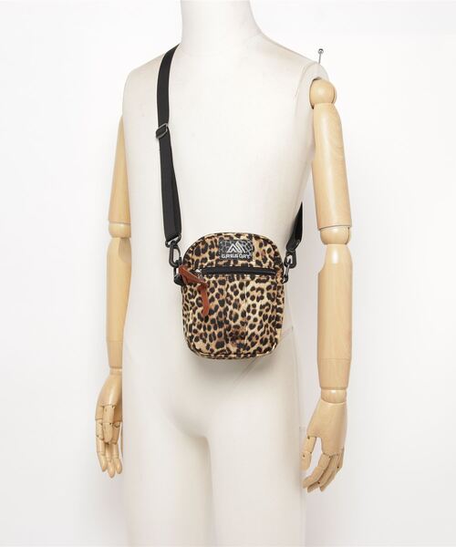 GREGORY（グレゴリー）の「GREGORY/クイックポケットＭ（ショルダーバッグ・メンズ・その他1・FREE）」の2枚目の写真