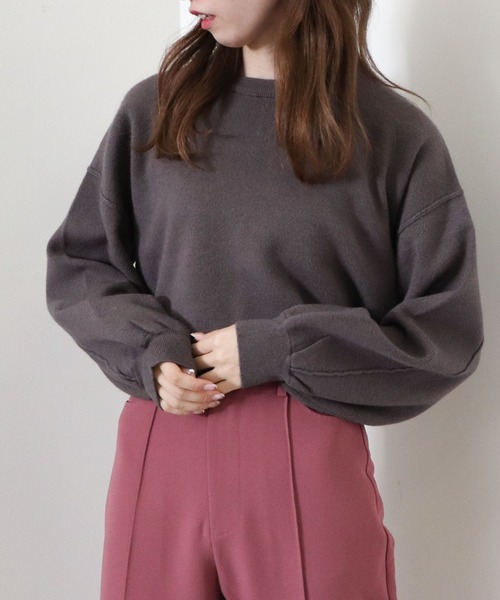 archives（アルシーヴ）の「短丈ニットプルオーバー（ニット/セーター・レディース・グリーン/アイボリー/グレイッシュベージュ/チャコールグレー/ピンクベージュ/ブルー・MEDIUM）」の4枚目の写真