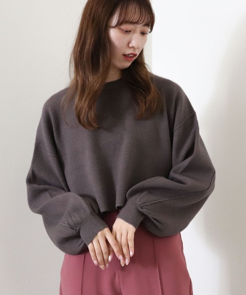 archives（アルシーヴ）の「短丈ニットプルオーバー（ニット/セーター・レディース・グリーン/アイボリー/グレイッシュベージュ/チャコールグレー/ピンクベージュ/ブルー・MEDIUM）」の13枚目の写真