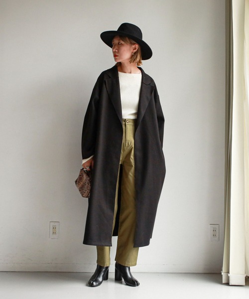 feepur(フェピュール)の「オーバーロング着流しコート(チェスターコート・レディース・アイボリー/ブラック/モカ・MEDIUM)」の12枚目の写真
