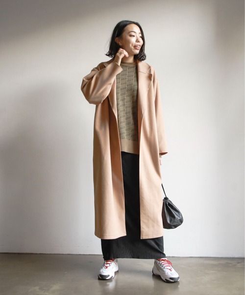 feepur(フェピュール)の「オーバーロング着流しコート(チェスターコート・レディース・アイボリー/ブラック/モカ・MEDIUM)」の9枚目の写真