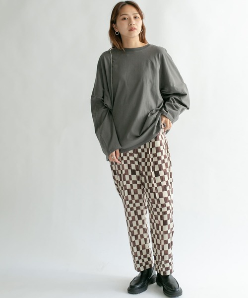 KBF（ケイビーエフ）の「ドルマンBIGロンTシャツ（Tシャツ/カットソー・レディース・チャコールグレー/アイボリー/ピンク・ONE）」の15枚目の写真