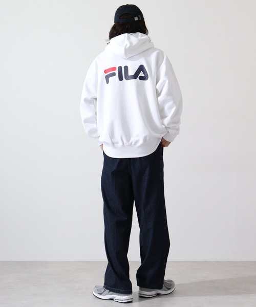 FILA HERITAGE(フィラヘリテージ)の「FILA カレッジロゴ オーバーサイズ プルオーバーパーカー(パーカー・メンズ・ホワイト/レッド/ネイビー・M/L/XL)」の8枚目の写真