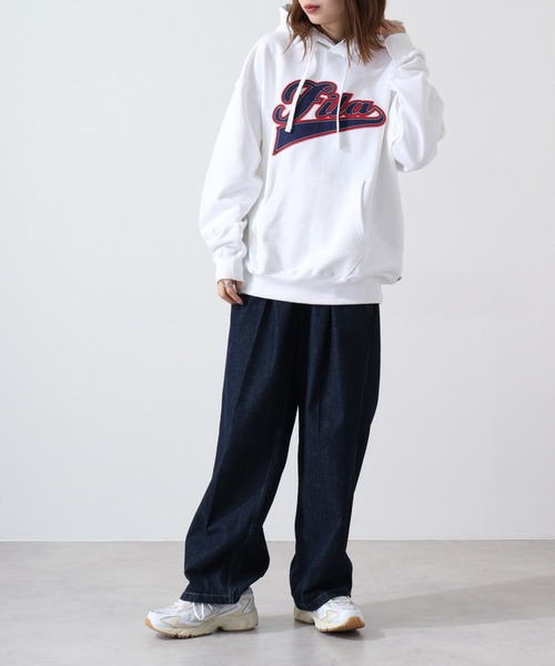 FILA HERITAGE(フィラヘリテージ)の「FILA カレッジロゴ オーバーサイズ プルオーバーパーカー(パーカー・メンズ・ホワイト/レッド/ネイビー・M/L/XL)」の5枚目の写真