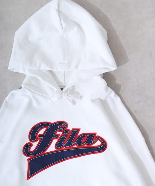 FILA HERITAGE(フィラヘリテージ)の「FILA カレッジロゴ オーバーサイズ プルオーバーパーカー(パーカー・メンズ・ホワイト/レッド/ネイビー・M/L/XL)」の13枚目の写真