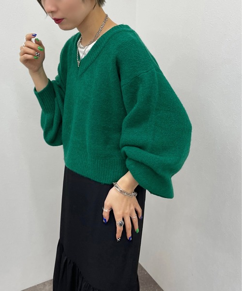 apres jour mignon（アプレジュールミニョン）の「ショートＶネックモチモチニットプルオーバー【ZOZOTOWN限定アイテム】（ニット/セーター・レディース・パープル/グリーン/ブルー/グリーン系その他3/ブルー系その他2/マスタード/レッド/ブラック/オレンジ系その他/アイボリー・X-LARGE/フリー）」の22枚目の写真