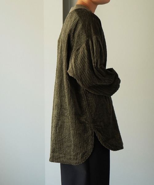 note et silence (ノートエシロンス)の「◇【 AMB100貨 】コーデュロイ プルオーバーシャツ(シャツ/ブラウス・レディース・ベージュ/ネイビー/カーキ・3)」の19枚目の写真
