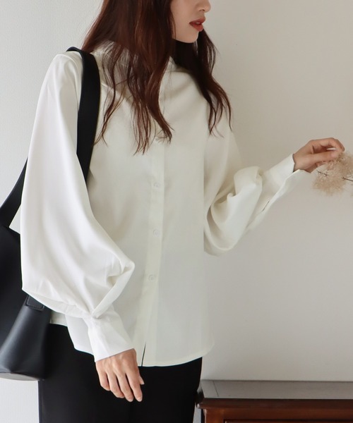 BLUEEAST(ブルーイースト)の「《新柄追加》スタンドカラーボリュームスリーブシャツ(シャツ/ブラウス・レディース・ブラック/ベージュ/オフホワイト/ブルー/ブラウン/ピンク/ブラウン系・MEDIUM)」の11枚目の写真