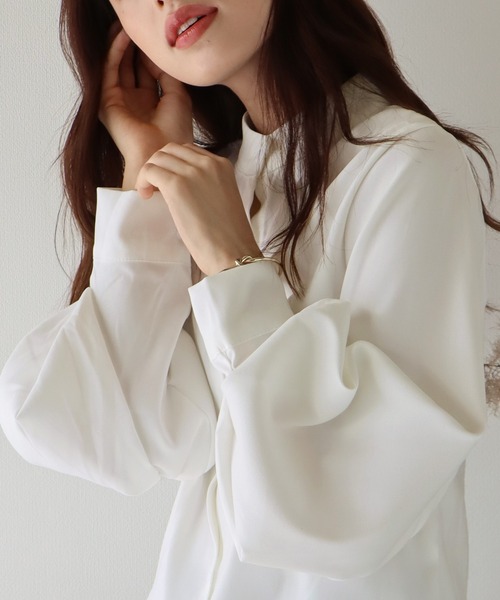BLUEEAST(ブルーイースト)の「《新柄追加》スタンドカラーボリュームスリーブシャツ(シャツ/ブラウス・レディース・ブラック/ベージュ/オフホワイト/ブルー/ブラウン/ピンク/ブラウン系・MEDIUM)」の12枚目の写真
