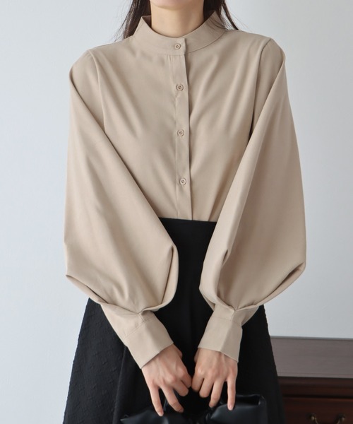 BLUEEAST(ブルーイースト)の「《新柄追加》スタンドカラーボリュームスリーブシャツ(シャツ/ブラウス・レディース・ブラック/ベージュ/オフホワイト/ブルー/ブラウン/ピンク/ブラウン系・MEDIUM)」の20枚目の写真