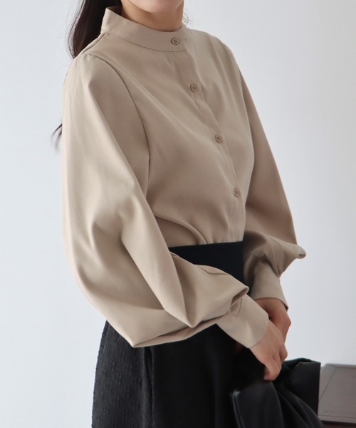 BLUEEAST(ブルーイースト)の「《新柄追加》スタンドカラーボリュームスリーブシャツ(シャツ/ブラウス・レディース・ブラック/ベージュ/オフホワイト/ブルー/ブラウン/ピンク/ブラウン系・MEDIUM)」の21枚目の写真