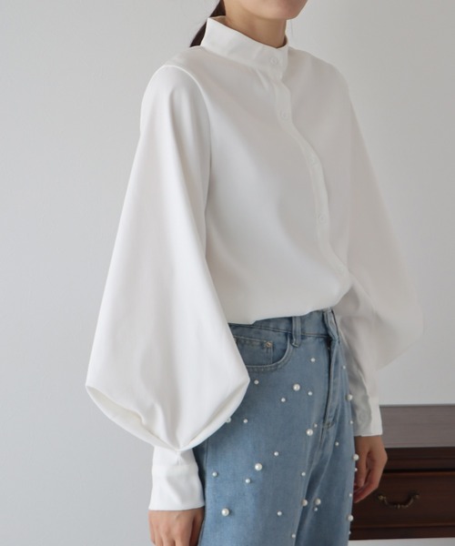 BLUEEAST(ブルーイースト)の「《新柄追加》スタンドカラーボリュームスリーブシャツ(シャツ/ブラウス・レディース・ブラック/ベージュ/オフホワイト/ブルー/ブラウン/ピンク/ブラウン系・MEDIUM)」の14枚目の写真