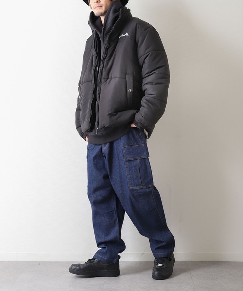 Mark Gonzales(マーク・ゴンザレス)の「【別注】【Mark Gonzales】中綿ダウンジャケット/ブルゾン(ダウンジャケット/コート・メンズ・ホワイト/ブラック/カーキ/クリーム・MEDIUM/LARGE)」の9枚目の写真