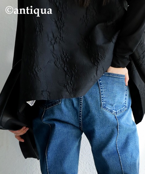 antiqua(アンティカ)の「ピンタックフレアデニムパンツ(デニムパンツ・レディース・ライトブルー/インディゴブルー/ノンウォッシュ・M/L)」の8枚目の写真