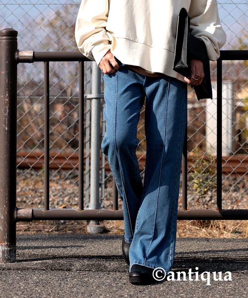 antiqua(アンティカ)の「ピンタックフレアデニムパンツ(デニムパンツ・レディース・ライトブルー/インディゴブルー/ノンウォッシュ・M/L)」の10枚目の写真