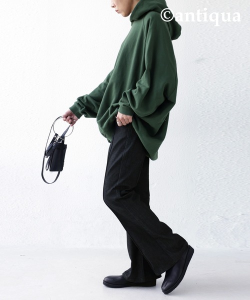 antiqua(アンティカ)の「ピンタックフレアデニムパンツ(デニムパンツ・レディース・ライトブルー/インディゴブルー/ノンウォッシュ・M/L)」の20枚目の写真