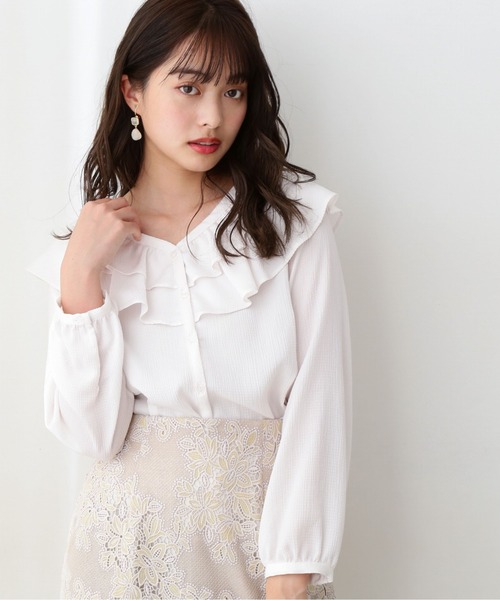 PROPORTION BODY DRESSING（プロポーションボディドレッシング）の「デコルテラッフルブラウス / 1212110201（シャツ/ブラウス・レディース・ピンク/オフホワイト/グレー・FREE）」の2枚目の写真